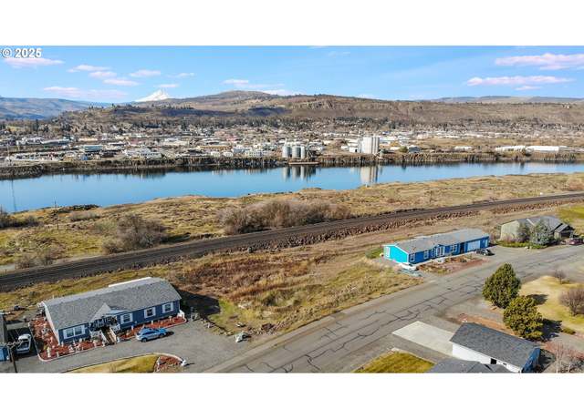 Property at 550 Sunridge Ave, Dallesport, WA 98617