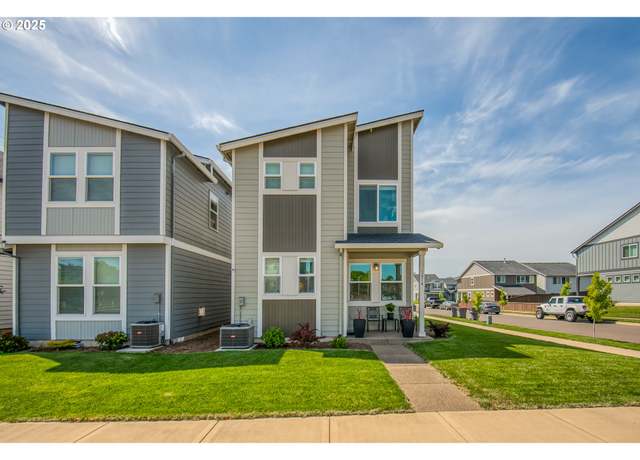 Property at 1814 NW Landon St, Mcminnville, OR 97128, 3 beds, 2.5 baths