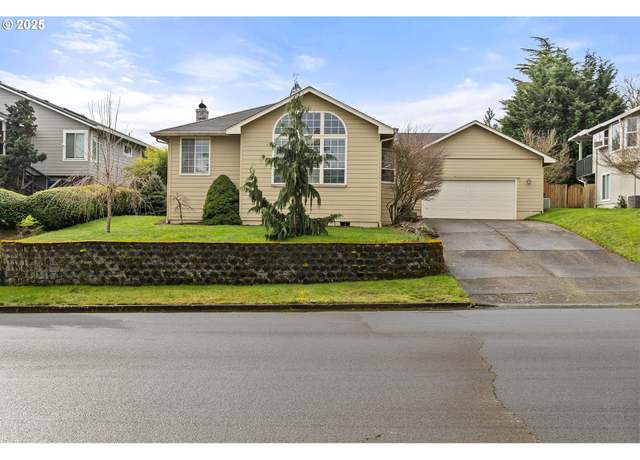 Property at 1402 NW 30th Ave, Camas, WA 98607, 3 beds, 2 baths