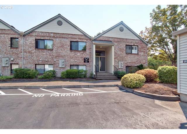Property at 16363 SW 130th Ter #102, King City, OR 97224, 1 bed, 1 bath