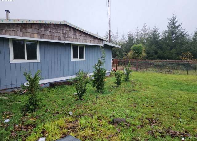 Property at 17621 Brown Deer Ln, Brookings, OR 97415, 5 beds, 2 baths