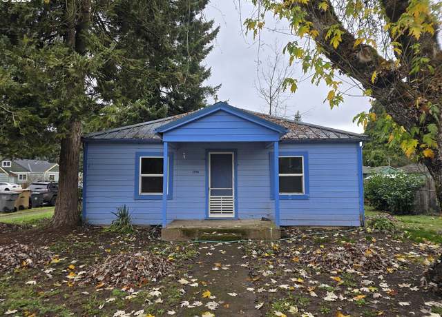 Property at 1708 Elm St, Sweet Home, OR 97386, 2 beds, 1 bath