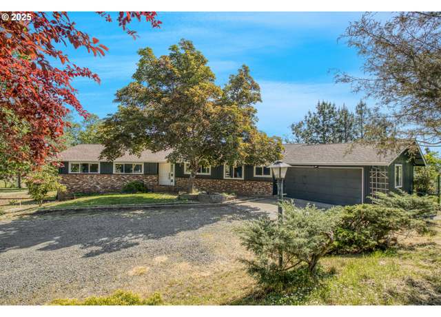 Property at 6497 Garden Valley Rd, Roseburg, OR 97471, 3 beds, 2.5 baths