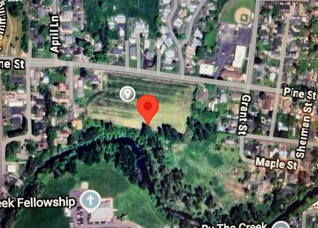 Property at 1458 Pine St, Silverton, OR 97381