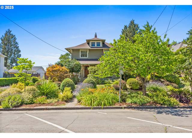 Property at 1496 Court St NE, Salem, OR 97301, 4 beds, 2 baths