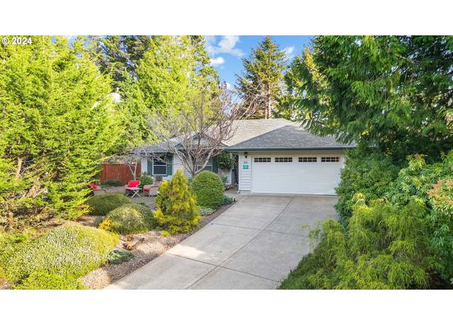 Property at 935 SW Skyline Ter, Waldport, OR 97394, 3 beds, 2 baths