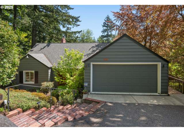 Property at 1510 SW Highland Pkwy, Portland, OR 97221, 4 beds, 3.5 baths