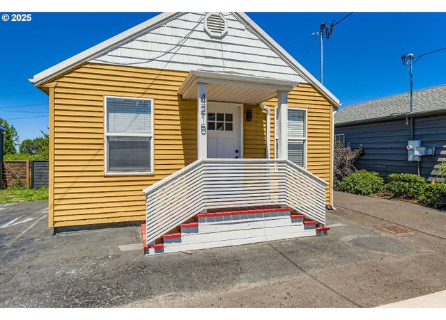 Property at 4215 NE Highland Ct, Portland, OR 97218, 4 beds, 2 baths