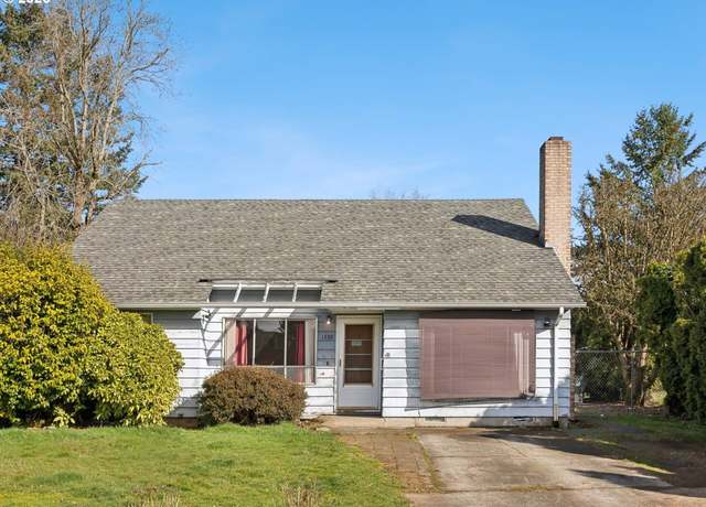 Property at 1330 SE 163rd Ave, Portland, OR 97233, 4 beds, 1.5 baths