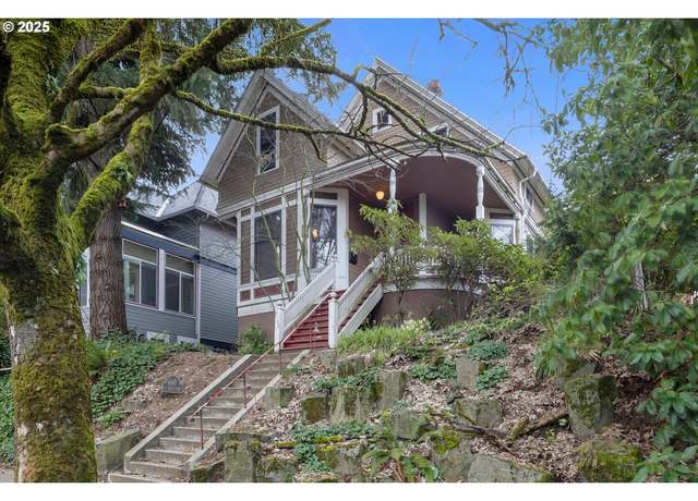 Property at 4145 S Corbett Ave, Portland, OR 97239, 4 beds, 2 baths