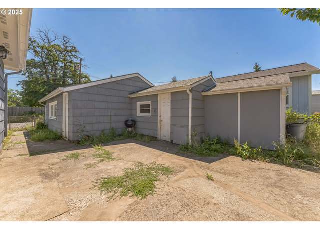 Property at 6536 SE Flavel St, Portland, OR 97206, 2 beds, 1 bath