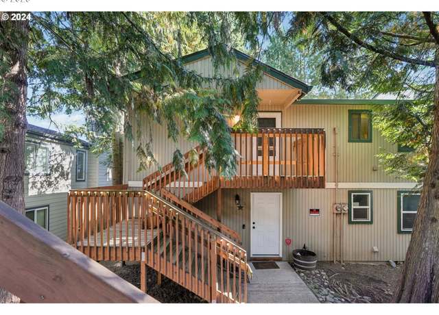 Property at 1504 NE 72nd St #2, Vancouver, WA 98665, 2 beds, 1 bath