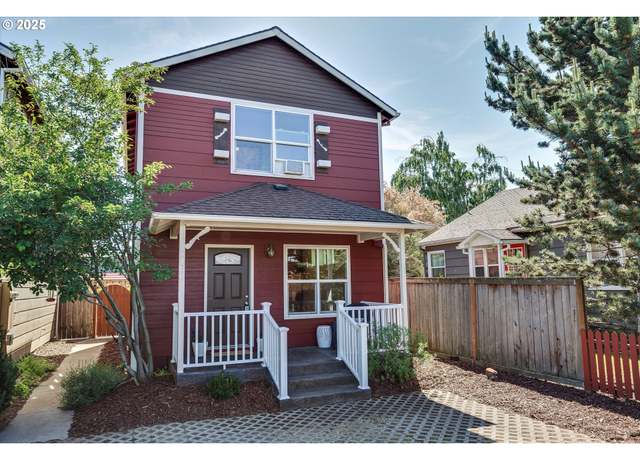 Property at 1106 Wilson St, Hood River, OR 97031, 2 beds, 1.5 baths