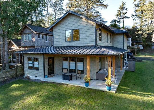 Property at 309 W 6th St, Cannon Beach, OR 97110, 4 beds, 3.5 baths