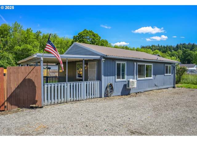 Property at 15 NE 11th Pl, Battle Ground, WA 98604, 2 beds, 1 bath