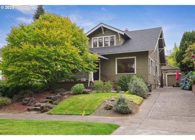 Property at 1948 SE 52nd Ave, Portland, OR 97215, 4 beds, 2 baths