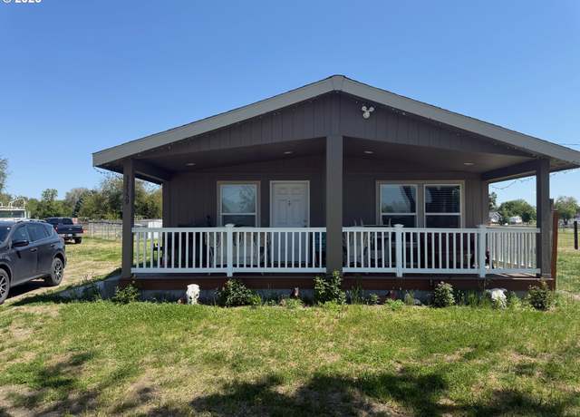 Property at 32359 Baxter Rd, Hermiston, OR 97838, 2 beds, 2 baths