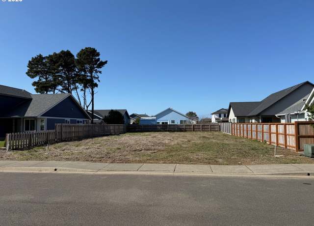Property at 2653 Franklin Ave SW, Bandon, OR 97411
