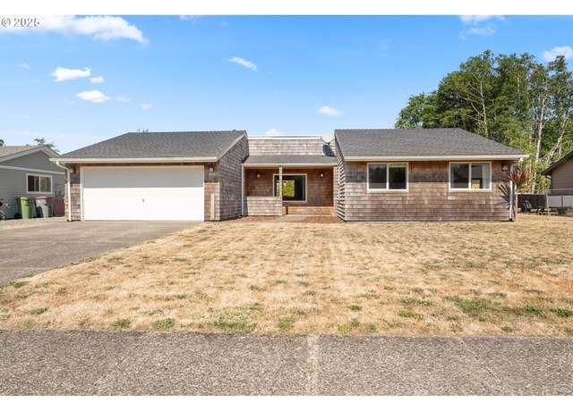 Property at 135 NW Cedar Ct, Warrenton, OR 97146, 3 beds, 1.5 baths