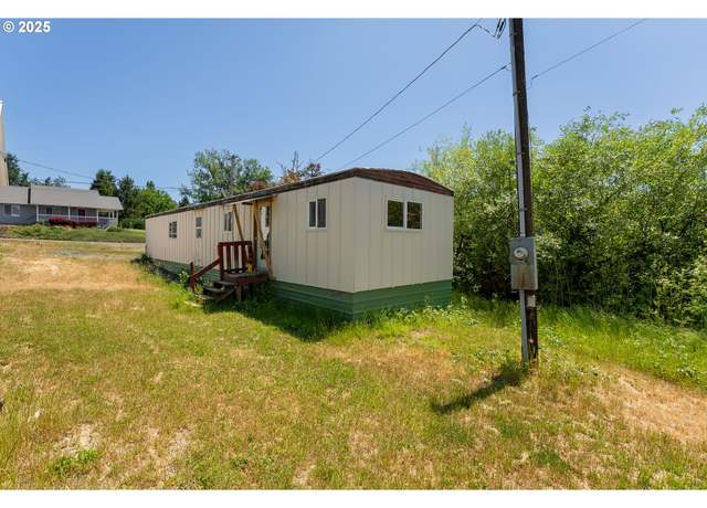 Property at 311 NE 2nd St, Oakland, OR 97462, 3 beds, 2 baths