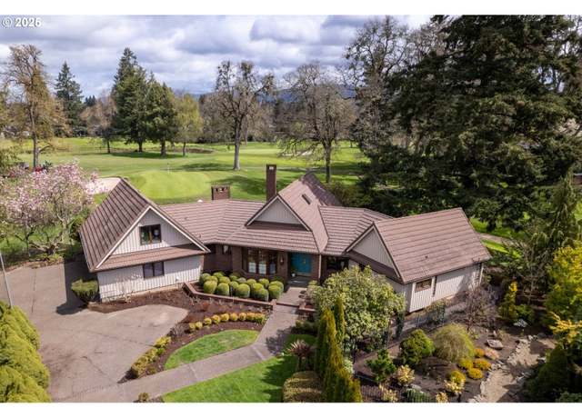 Property at 863 Fairway View Dr, Eugene, OR 97401, 5 beds, 3.5 baths