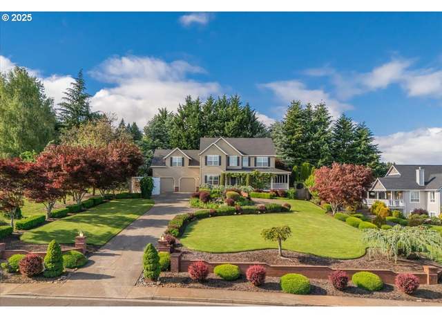Property at 980 SW 7th St, Dundee, OR 97115, 4 beds, 2.5 baths