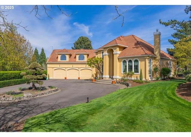 Property at 300 SE Arrow Creek Ln, Gresham, OR 97080, 3 beds, 3 baths