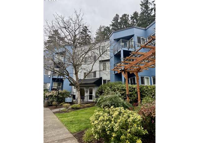 Property at 8720 SW Tualatin Rd #315, Tualatin, OR 97062, 2 beds, 2 baths