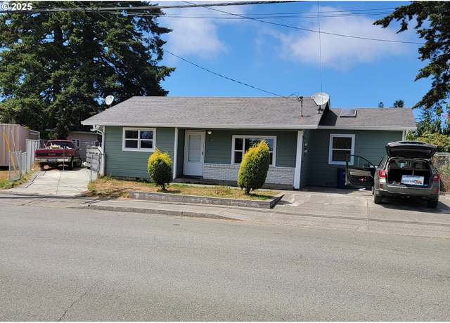Property at 515 Pacific Ave, Brookings, OR 97415, 3 beds, 3 baths
