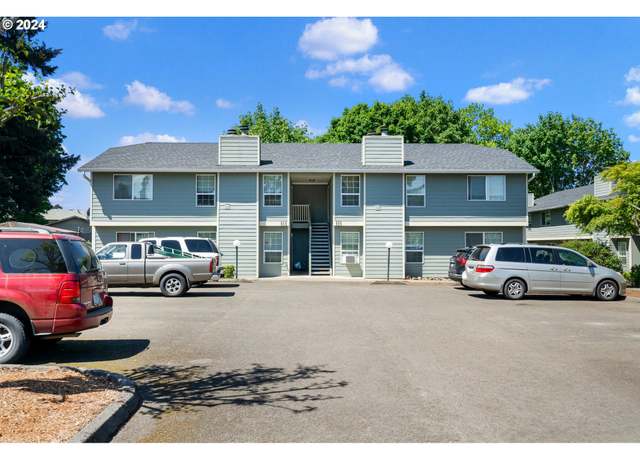 Property at 503 N Knott St, Canby, OR 97013, 20 beds, 10 baths