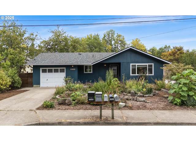 Property at 25099 Cheney Dr, Veneta, OR 97487, 3 beds, 0.5 baths