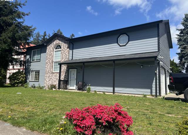 Property at 102 NW 99th St, Vancouver, WA 98665, 4 beds, 3 baths