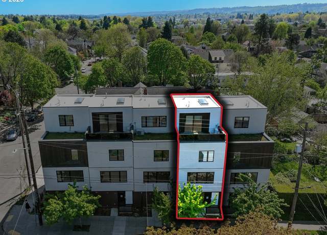 Property at 2264 SE Division St, Portland, OR 97202, 3 beds, 2.5 baths