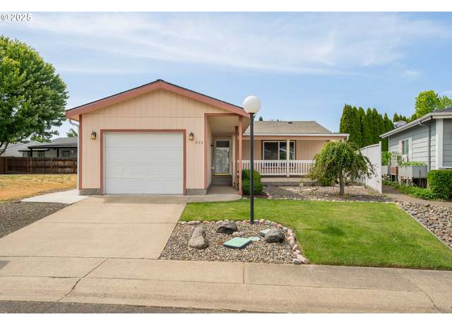 Property at 222 Kristi Lee Ln, Roseburg, OR 97471, 2 beds, 1.5 baths