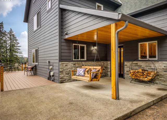 Property at 21975 S Woodland Way, Estacada, OR 97023, 5 beds, 4.5 baths