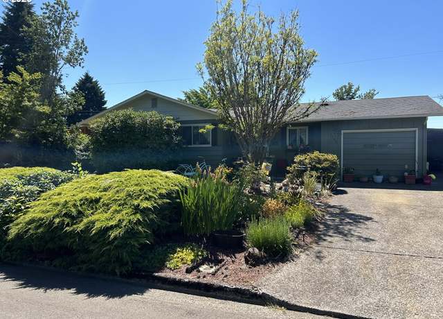 Property at 3752 Kirsten St, Eugene, OR 97404, 3 beds, 2 baths