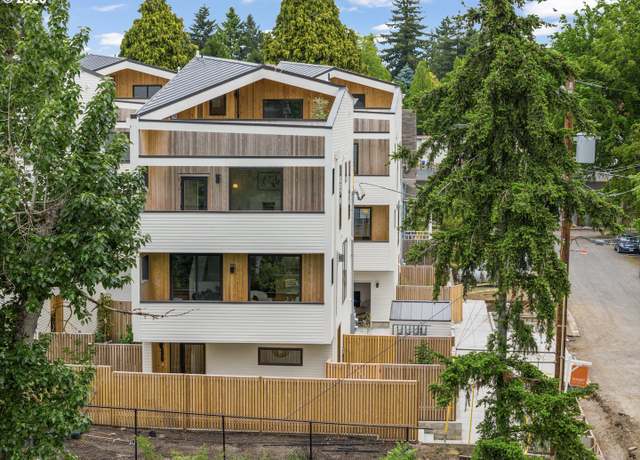 Property at 4629 N Campbell Ave, Portland, OR 97217, 3 beds, 3.5 baths