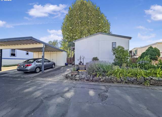 Property at 300 SE Goodnight Ave, Corvallis, OR 97333, 3 beds, 2 baths