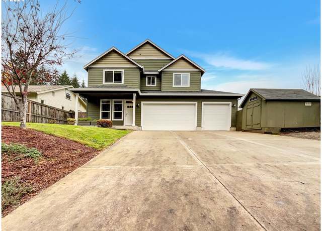 Property at 200 NE 71st St, Vancouver, WA 98665, 4 beds, 2.5 baths