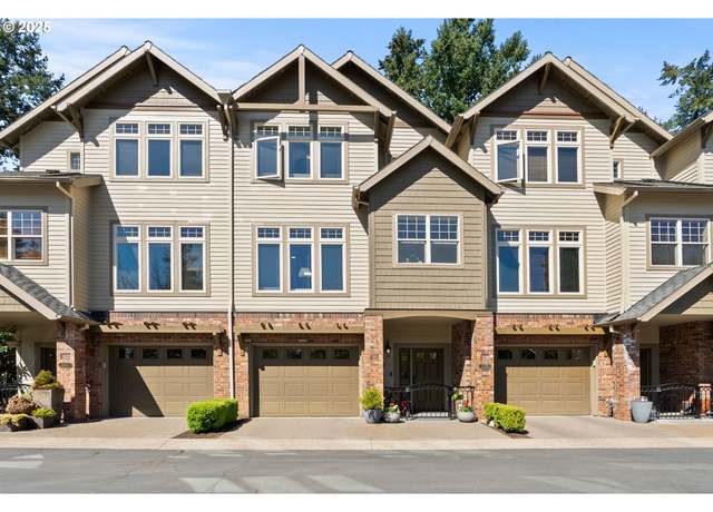 Property at 5057 W Sunset Dr, Lake Oswego, OR 97035, 2 beds, 2.5 baths