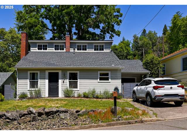 Property at 1442 SE Lane Ave, Roseburg, OR 97470, 3 beds, 2 baths