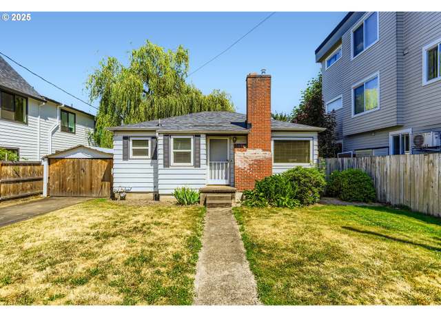 Property at 5326 SE 18th Ave, Portland, OR 97202, 2 beds, 1 bath