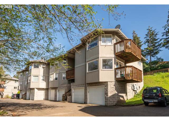 Property at 3840 Buccaneer Ln, North Bend, OR 97459, 2 beds, 2 baths