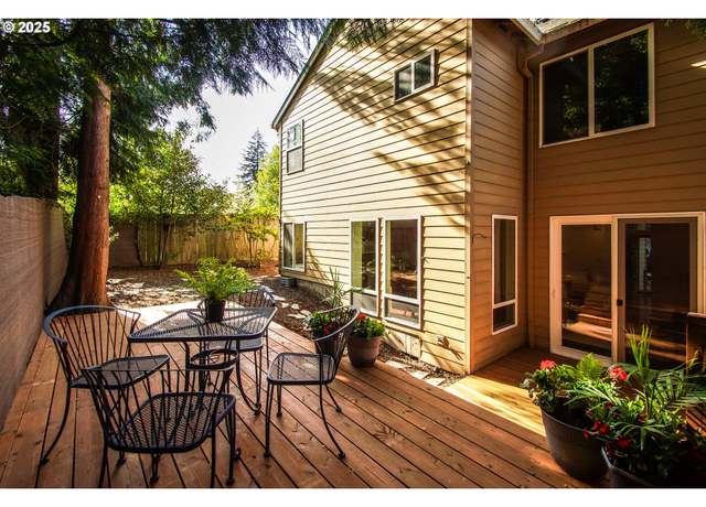 Property at 12900 SW Blue Heron Pl, Tigard, OR 97223, 3 beds, 2.5 baths