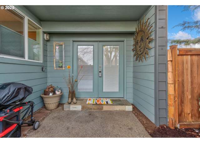 Property at 7232 N New York Ave #1, Portland, OR 97203, 1 bed, 1 bath