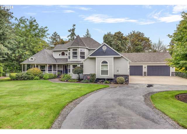 Property at 9650 NE Meadow Loop, Newberg, OR 97132, 4 beds, 3.5 baths