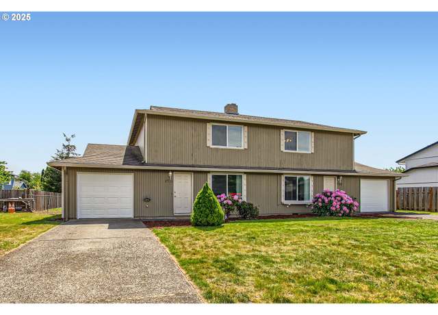 Property at 1711 SE Blairmont Dr, Vancouver, WA 98683, 4 beds, 4 baths
