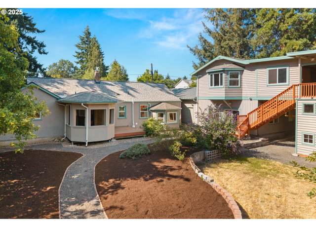 Property at 11105 NE Siskiyou St, Portland, OR 97220, 4 beds, 3 baths