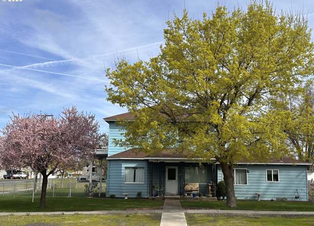 Property at 309 E Van Buren St, Athena, OR 97813, 3 beds, 2 baths