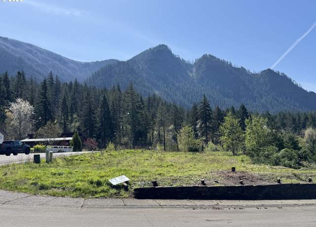 Property at 903 SW Spelling Pl #21, Cascade Locks, OR 97014